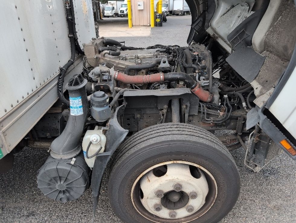 Refrigerated Truck-Light and Medium Duty Trucks-Isuzu-2021-NPRXD-Edison-NJ-110,978\n\t\tmiles-$ 51,500 - Image 23
