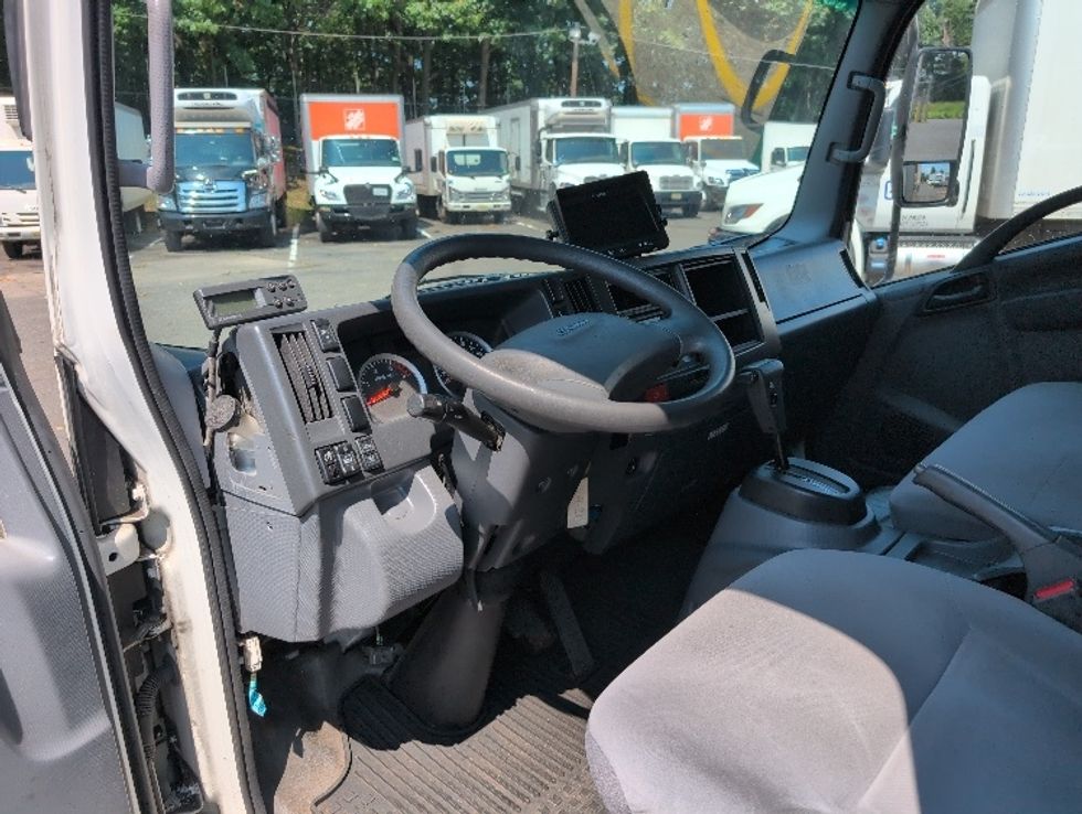 Refrigerated Truck-Light and Medium Duty Trucks-Isuzu-2021-NPRXD-Edison-NJ-132,352\n\t\tmiles-$ 47,750 - Image 17