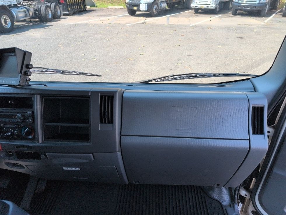Refrigerated Truck-Light and Medium Duty Trucks-Isuzu-2021-NPRXD-Edison-NJ-132,352\n\t\tmiles-$ 47,750 - Image 21