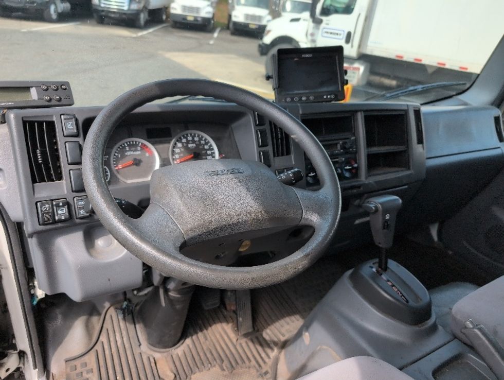 Refrigerated Truck-Light and Medium Duty Trucks-Isuzu-2021-NPRXD-Edison-NJ-147,196\n\t\tmiles-$ 47,250 - Image 17