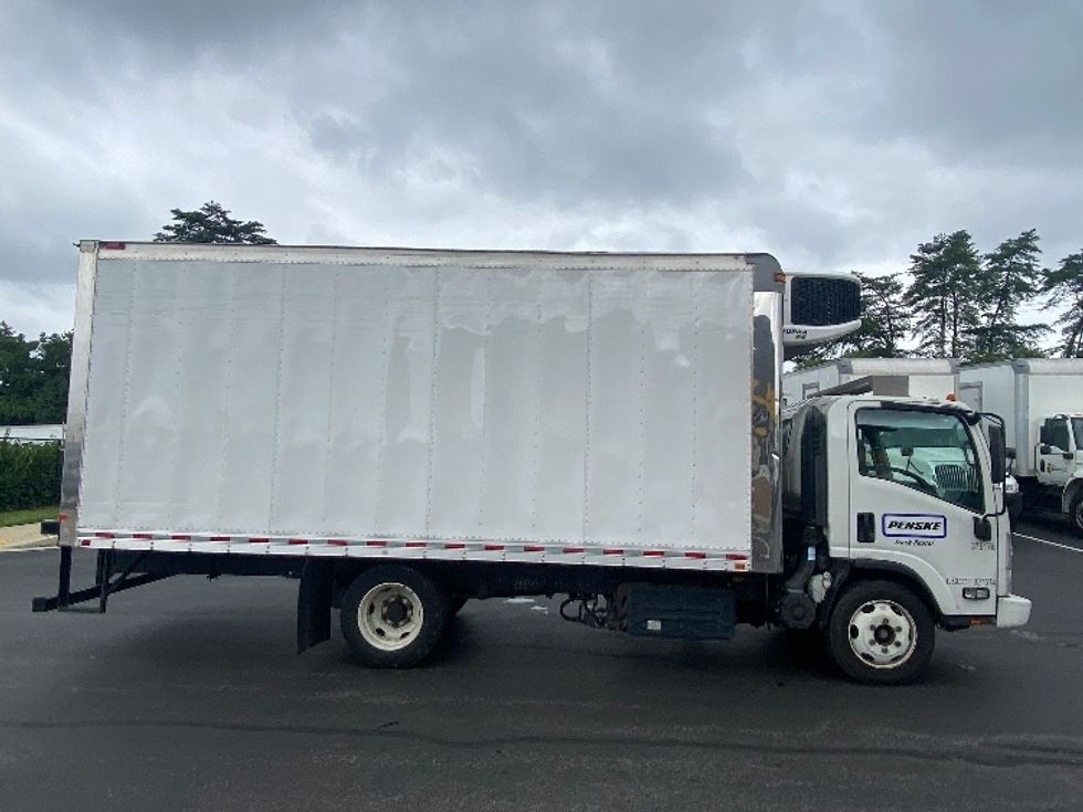 Refrigerated Truck-Light and Medium Duty Trucks-Isuzu-2021-NPRXD-Essex-MD-132,444\n\t\tmiles-$ 47,750 - Image 15