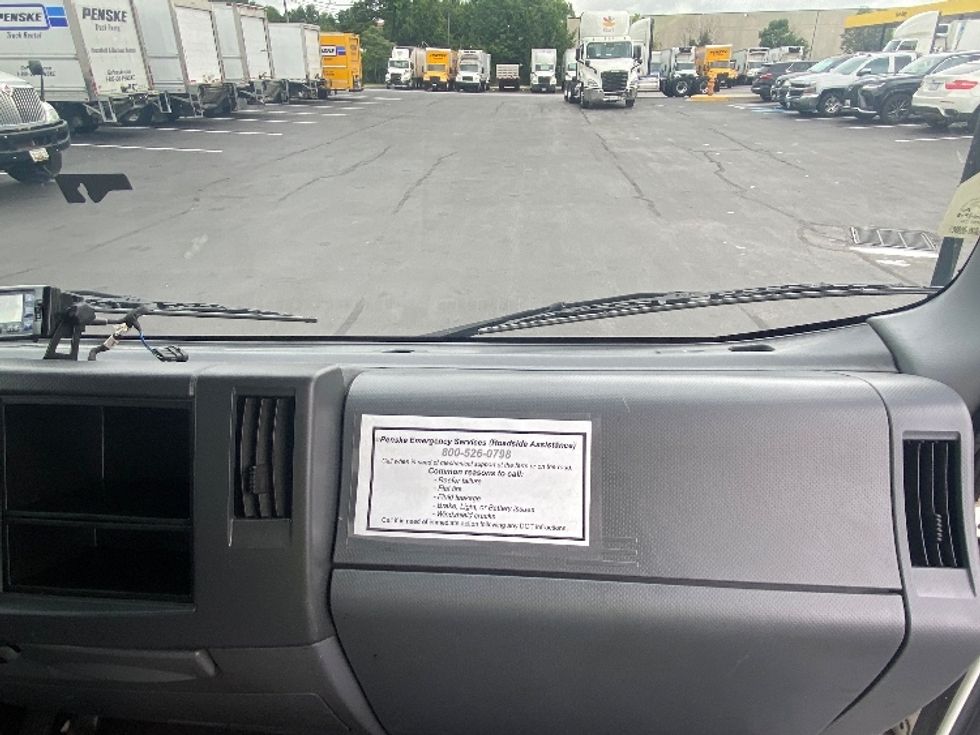 Refrigerated Truck-Light and Medium Duty Trucks-Isuzu-2021-NPRXD-Essex-MD-132,444\n\t\tmiles-$ 47,750 - Image 21