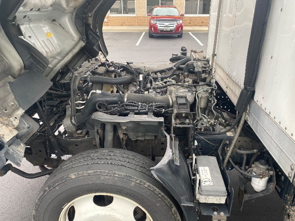 Refrigerated Truck-Light and Medium Duty Trucks-Isuzu-2021-NPRXD-Essex-MD-132,444\n\t\tmiles-$ 47,750 - Image 24