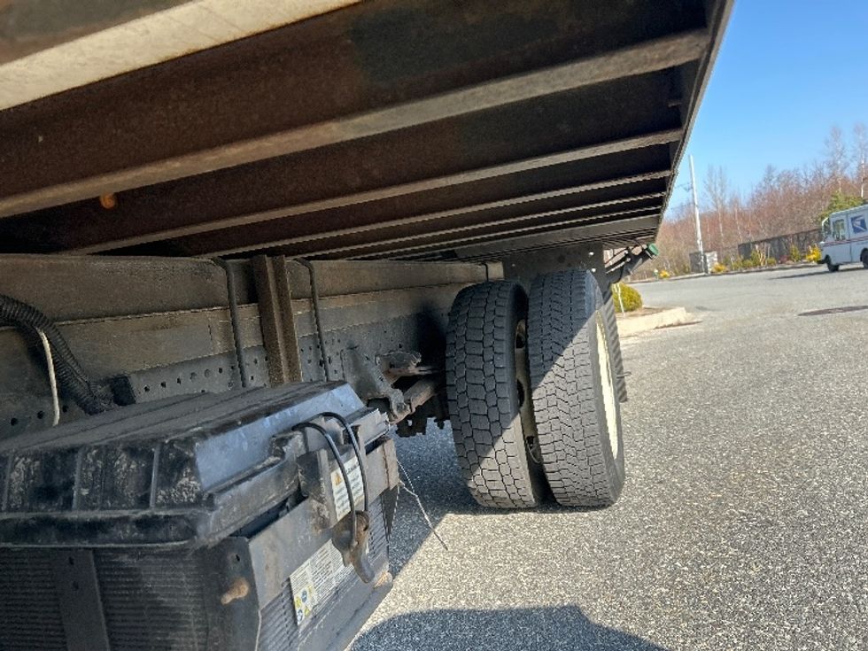 Refrigerated Truck-Light and Medium Duty Trucks-Isuzu-2021-NPRXD-Fitchburg-MA-126,552\n\t\tmiles-$ 47,250 - Image 14