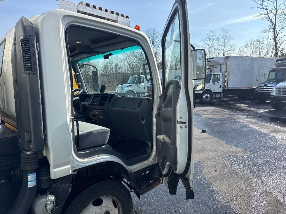 Refrigerated Truck-Light and Medium Duty Trucks-Isuzu-2021-NPRXD-Jessup-MD-158,442\n\t\tmiles-$ 42,250 - Image 18