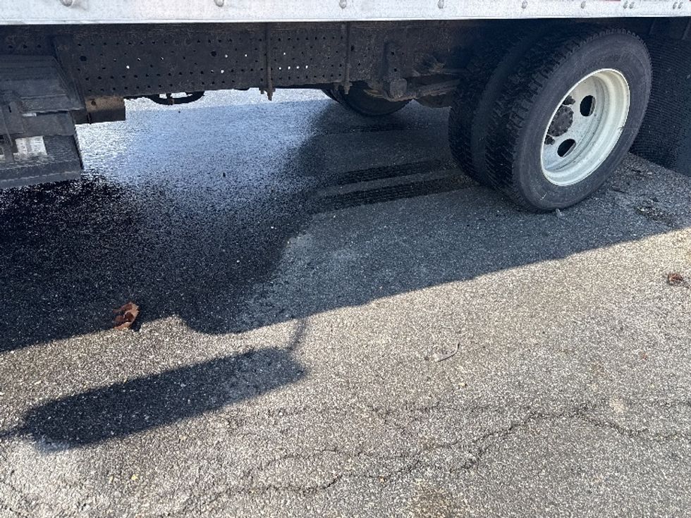 Refrigerated Truck-Light and Medium Duty Trucks-Isuzu-2021-NPRXD-Jessup-MD-158,442\n\t\tmiles-$ 42,250 - Image 5