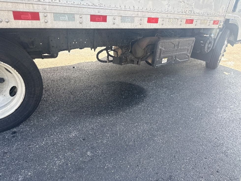 Refrigerated Truck-Light and Medium Duty Trucks-Isuzu-2021-NPRXD-Jessup-MD-179,030\n\t\tmiles-$ 37,750 - Image 12