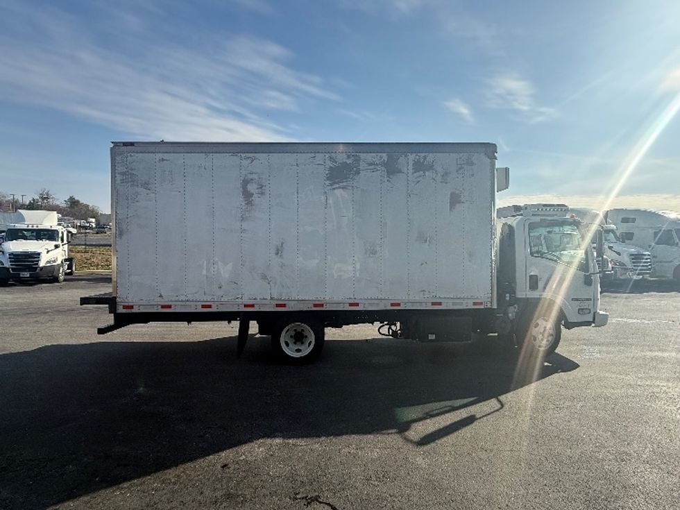 Refrigerated Truck-Light and Medium Duty Trucks-Isuzu-2021-NPRXD-Jessup-MD-179,030\n\t\tmiles-$ 37,750 - Image 13