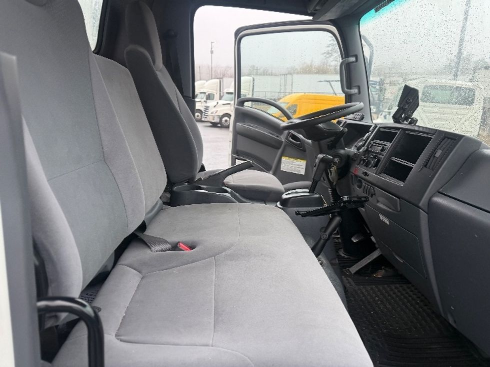 Refrigerated Truck-Light and Medium Duty Trucks-Isuzu-2021-NPRXD-Jessup-MD-185,488\n\t\tmiles-$ 36,250 - Image 20