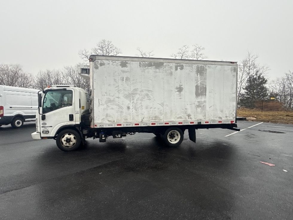 Refrigerated Truck-Light and Medium Duty Trucks-Isuzu-2021-NPRXD-Jessup-MD-185,488\n\t\tmiles-$ 36,250 - Image 4
