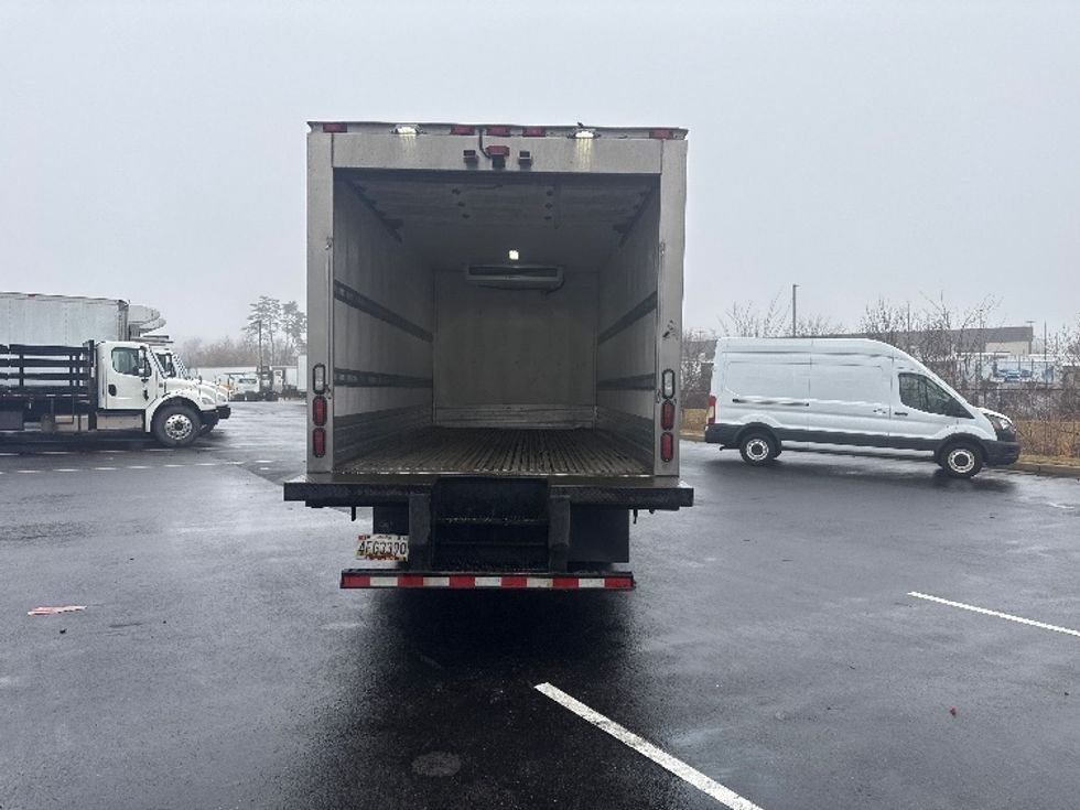 Refrigerated Truck-Light and Medium Duty Trucks-Isuzu-2021-NPRXD-Jessup-MD-185,488\n\t\tmiles-$ 36,250 - Image 8
