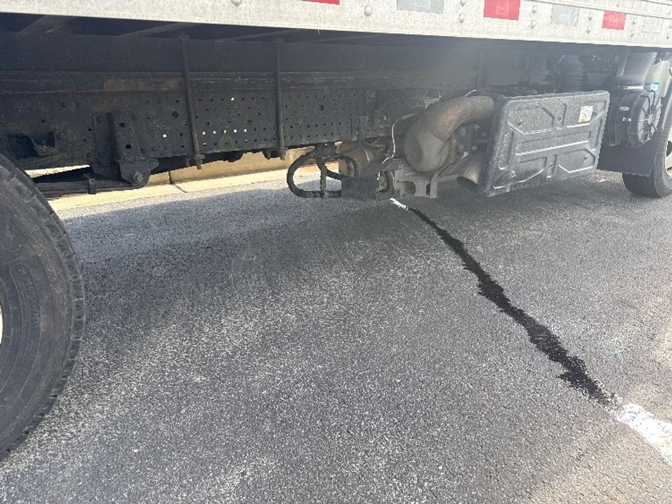 Refrigerated Truck-Light and Medium Duty Trucks-Isuzu-2021-NPRXD-Jessup-MD-196,104\n\t\tmiles-$ 34,000 - Image 13