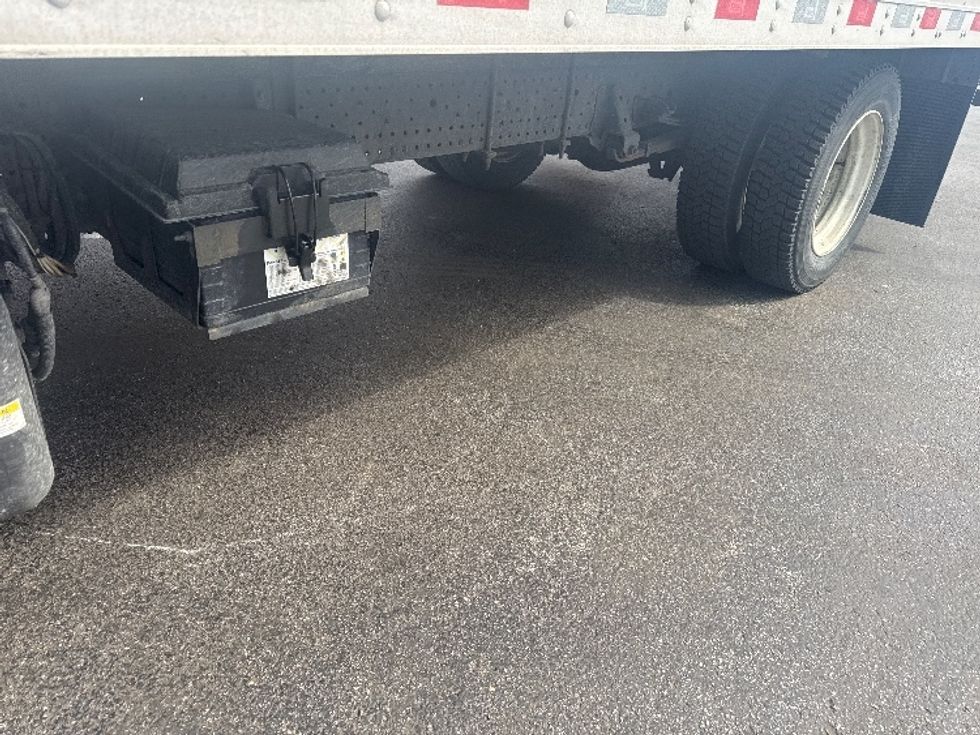 Refrigerated Truck-Light and Medium Duty Trucks-Isuzu-2021-NPRXD-Jessup-MD-197,852\n\t\tmiles-$ 33,750 - Image 5