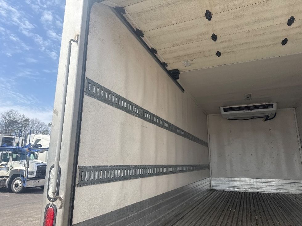 Refrigerated Truck-Light and Medium Duty Trucks-Isuzu-2021-NPRXD-Jessup-MD-197,852\n\t\tmiles-$ 33,750 - Image 7