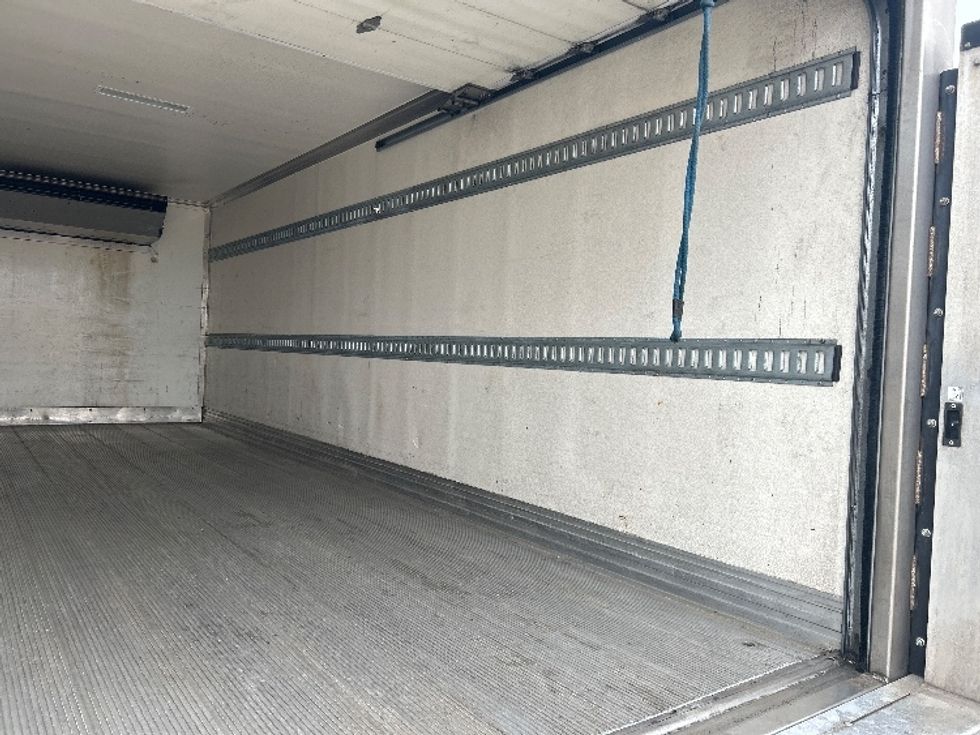 Refrigerated Truck-Light and Medium Duty Trucks-Isuzu-2021-NPRXD-Katy-TX-161,403\n\t\tmiles-$ 45,500 - Image 11