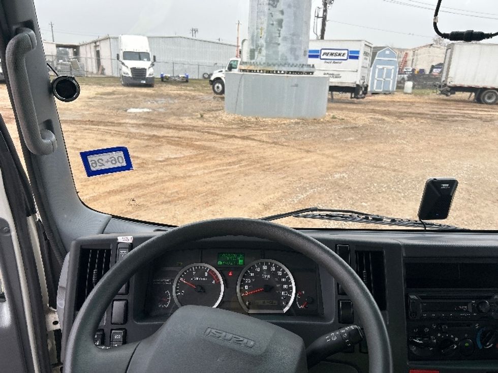Refrigerated Truck-Light and Medium Duty Trucks-Isuzu-2021-NPRXD-Katy-TX-161,403\n\t\tmiles-$ 45,500 - Image 17