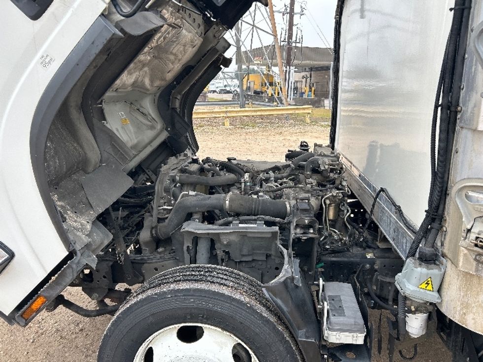 Refrigerated Truck-Light and Medium Duty Trucks-Isuzu-2021-NPRXD-Katy-TX-161,403\n\t\tmiles-$ 45,500 - Image 23