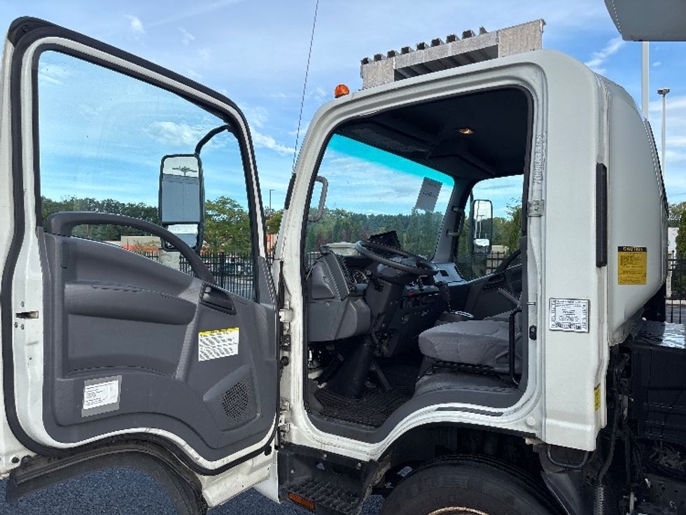 Refrigerated Truck-Light and Medium Duty Trucks-Isuzu-2021-NPRXD-Monmouth Junction-NJ-118,923\n\t\tmiles-$ 52,750 - Image 15