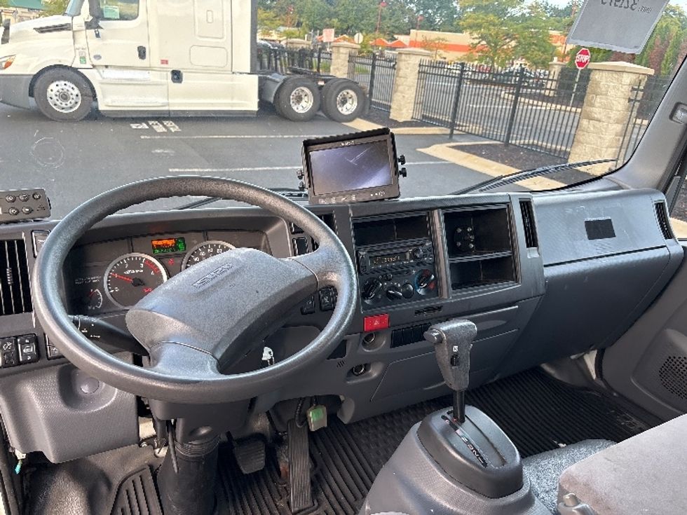 Refrigerated Truck-Light and Medium Duty Trucks-Isuzu-2021-NPRXD-Monmouth Junction-NJ-118,923\n\t\tmiles-$ 52,750 - Image 17