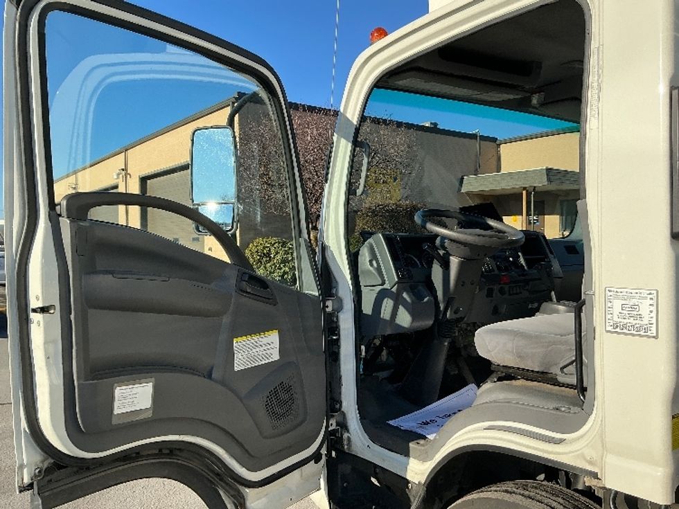 Refrigerated Truck-Light and Medium Duty Trucks-Isuzu-2021-NPRXD-Wilkes Barre-PA-209,223\n\t\tmiles-$ 31,250 - Image 16