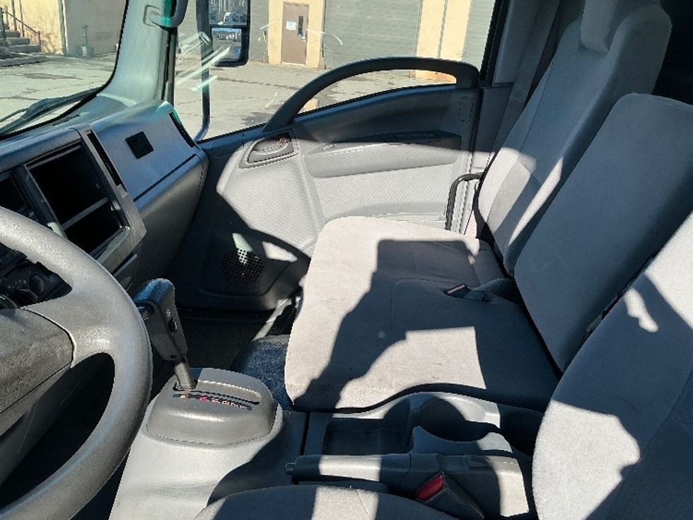 Refrigerated Truck-Light and Medium Duty Trucks-Isuzu-2021-NPRXD-Wilkes Barre-PA-209,223\n\t\tmiles-$ 31,250 - Image 19