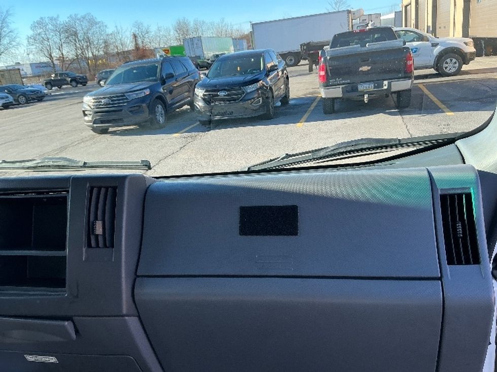 Refrigerated Truck-Light and Medium Duty Trucks-Isuzu-2021-NPRXD-Wilkes Barre-PA-209,223\n\t\tmiles-$ 31,250 - Image 21