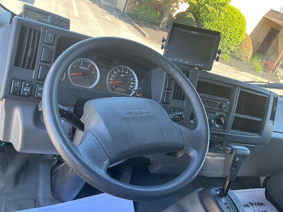Refrigerated Truck-Light and Medium Duty Trucks-Isuzu-2021-NPRXD-Wilkes Barre-PA-209,754\n\t\tmiles-$ 31,250 - Image 18