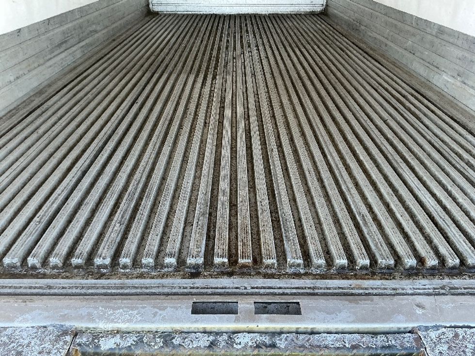 Refrigerated Truck-Light and Medium Duty Trucks-Isuzu-2021-NPRXD-Wilkes Barre-PA-210,155\n\t\tmiles-$ 31,000 - Image 10