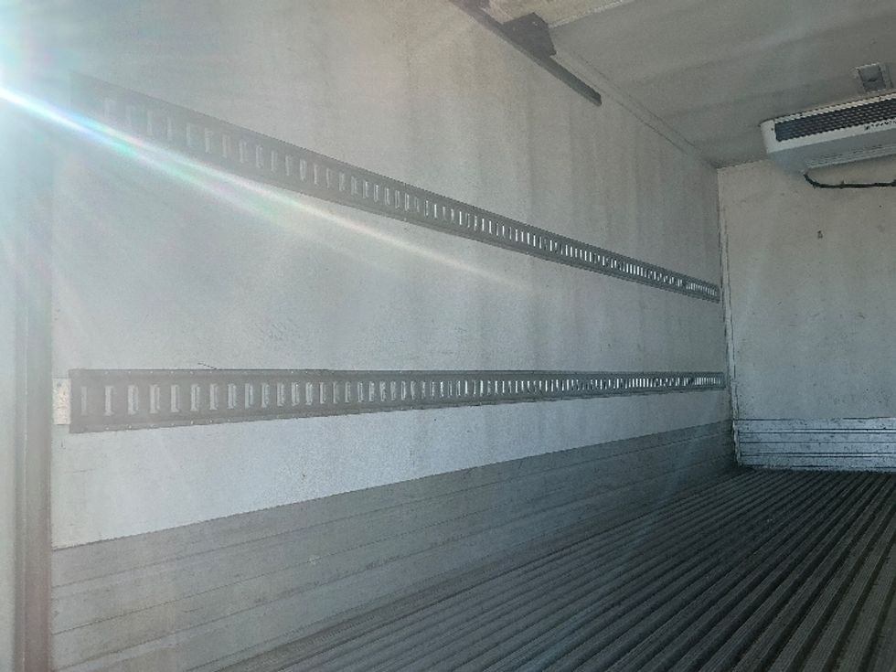 Refrigerated Truck-Light and Medium Duty Trucks-Isuzu-2021-NPRXD-Wilkes Barre-PA-210,155\n\t\tmiles-$ 31,000 - Image 11