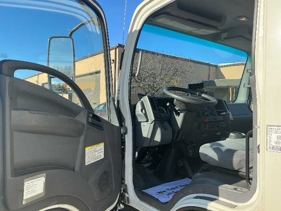 Refrigerated Truck-Light and Medium Duty Trucks-Isuzu-2021-NPRXD-Wilkes Barre-PA-210,155\n\t\tmiles-$ 31,000 - Image 16