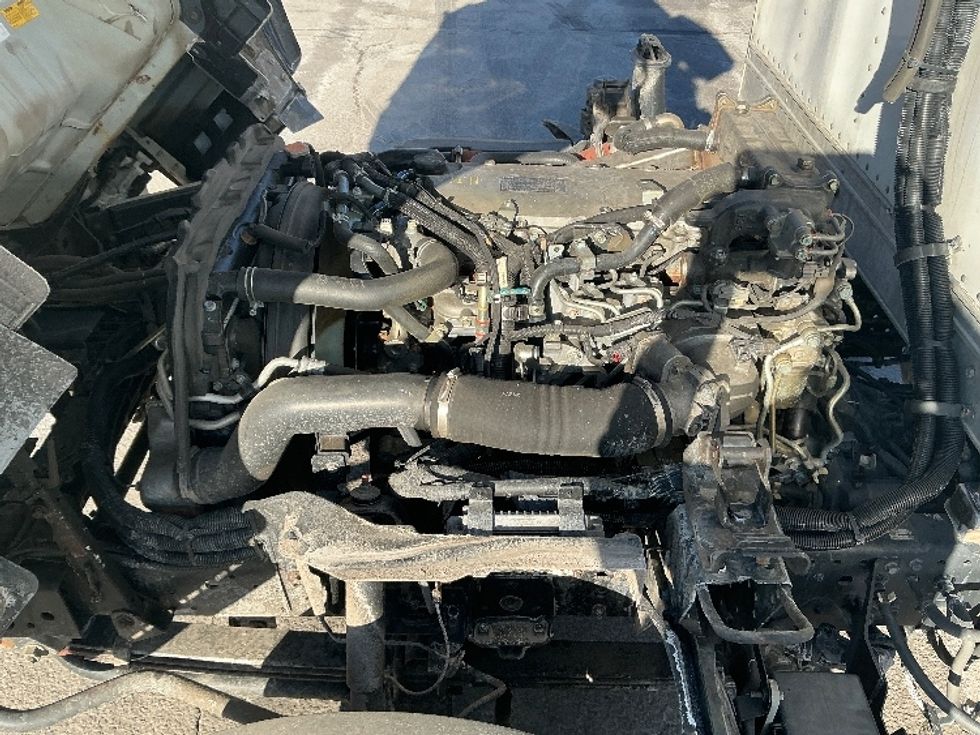 Refrigerated Truck-Light and Medium Duty Trucks-Isuzu-2021-NPRXD-Wilkes Barre-PA-210,155\n\t\tmiles-$ 31,000 - Image 24