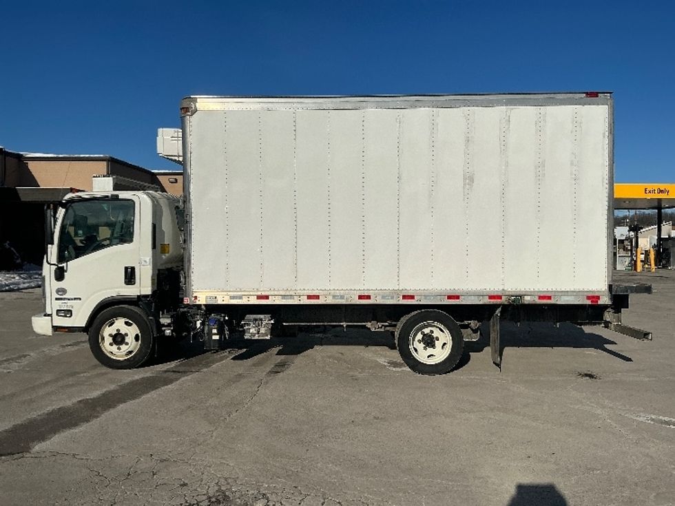 Refrigerated Truck-Light and Medium Duty Trucks-Isuzu-2021-NPRXD-Wilkes Barre-PA-210,155\n\t\tmiles-$ 31,000 - Image 4