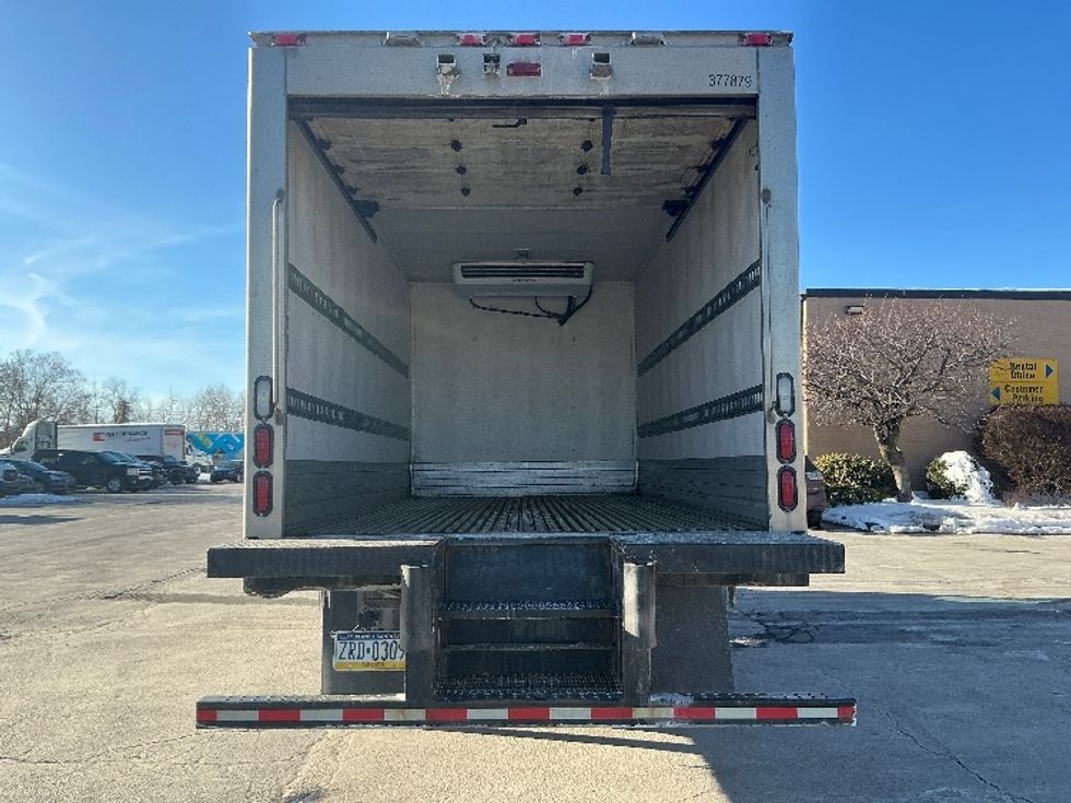 Refrigerated Truck-Light and Medium Duty Trucks-Isuzu-2021-NPRXD-Wilkes Barre-PA-210,155\n\t\tmiles-$ 31,000 - Image 8