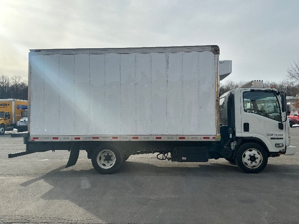 Refrigerated Truck-Light and Medium Duty Trucks-Isuzu-2021-NPRXD-Wilkes Barre-PA-216,240\n\t\tmiles-$ 32,000 - Image 15