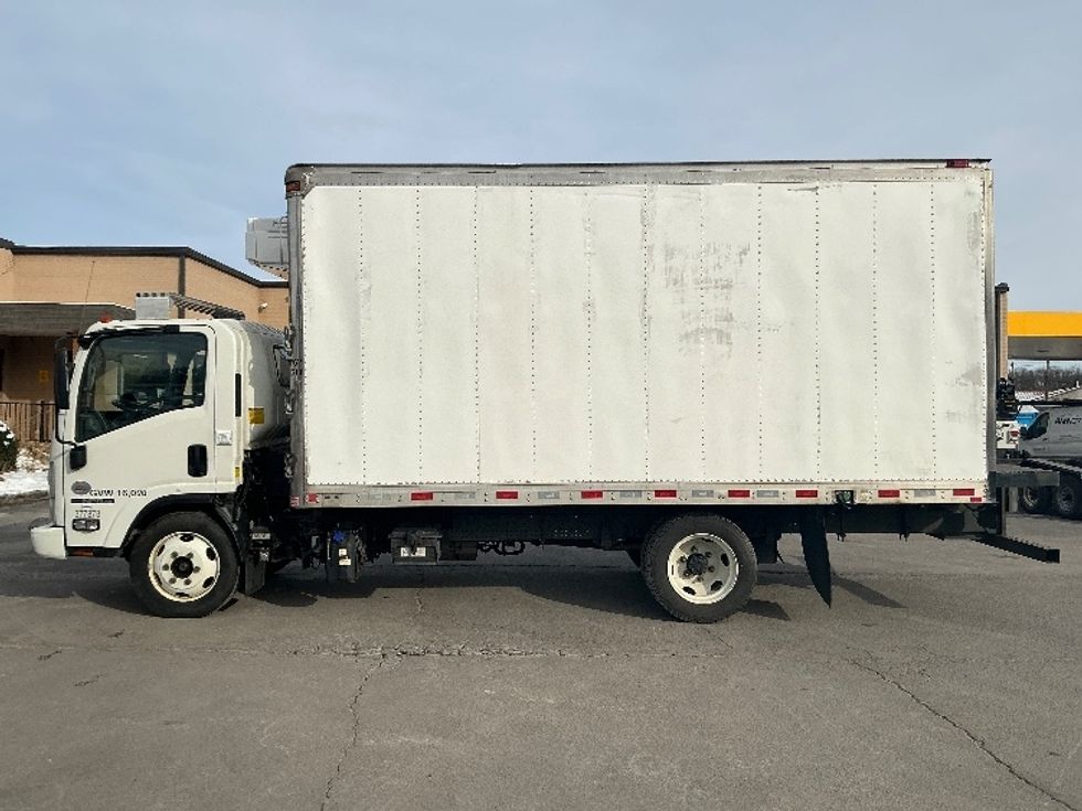 Refrigerated Truck-Light and Medium Duty Trucks-Isuzu-2021-NPRXD-Wilkes Barre-PA-216,240\n\t\tmiles-$ 32,000 - Image 4