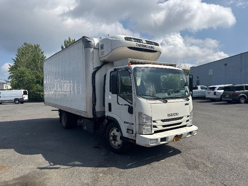 Refrigerated Truck-Light and Medium Duty Trucks-Isuzu-2021-NQR-Elmsford-NY-202,402\n\t\tmiles-$ 35,000 - Image 1