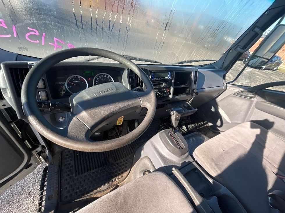 Refrigerated Truck-Light and Medium Duty Trucks-Isuzu-2021-NQR-Middlefield-OH-79,351\n\t\tmiles-$ 63,000 - Image 17