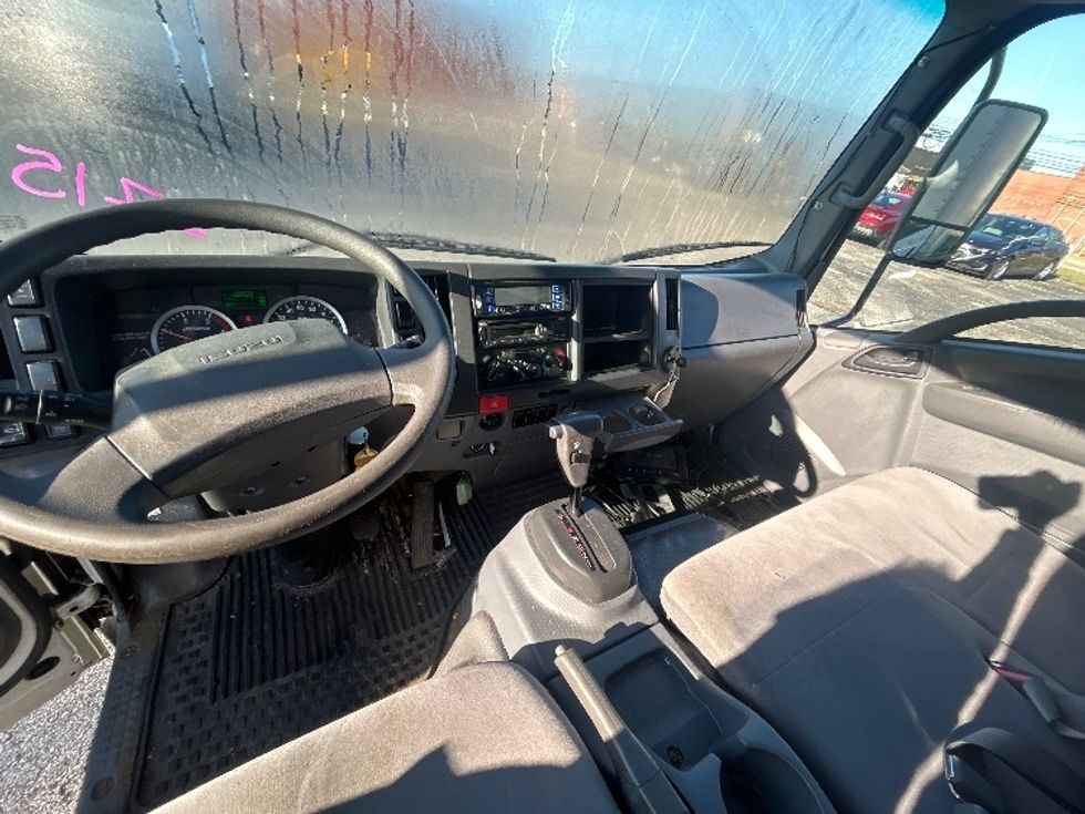 Refrigerated Truck-Light and Medium Duty Trucks-Isuzu-2021-NQR-Middlefield-OH-79,351\n\t\tmiles-$ 63,000 - Image 18