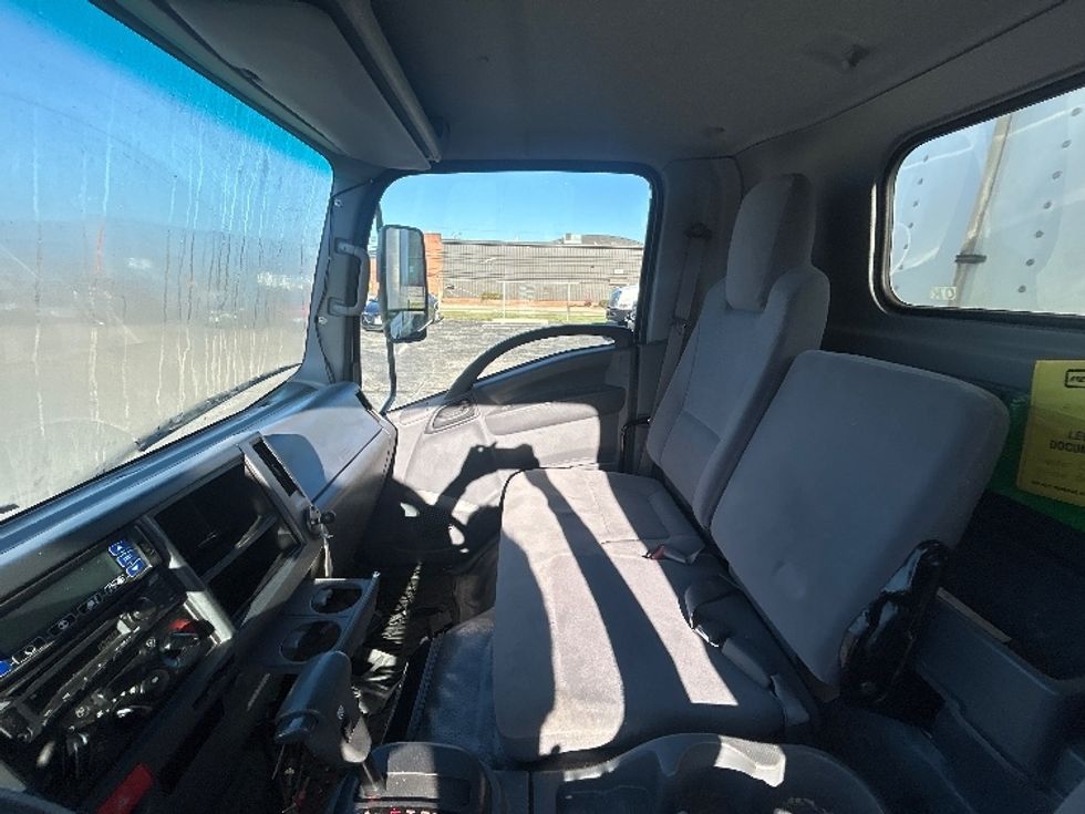 Refrigerated Truck-Light and Medium Duty Trucks-Isuzu-2021-NQR-Middlefield-OH-79,351\n\t\tmiles-$ 63,000 - Image 19