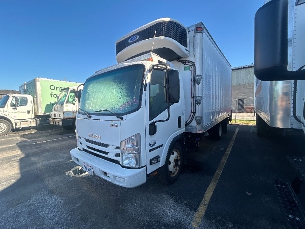 Refrigerated Truck-Light and Medium Duty Trucks-Isuzu-2021-NQR-Middlefield-OH-79,351\n\t\tmiles-$ 63,000 - Image 3