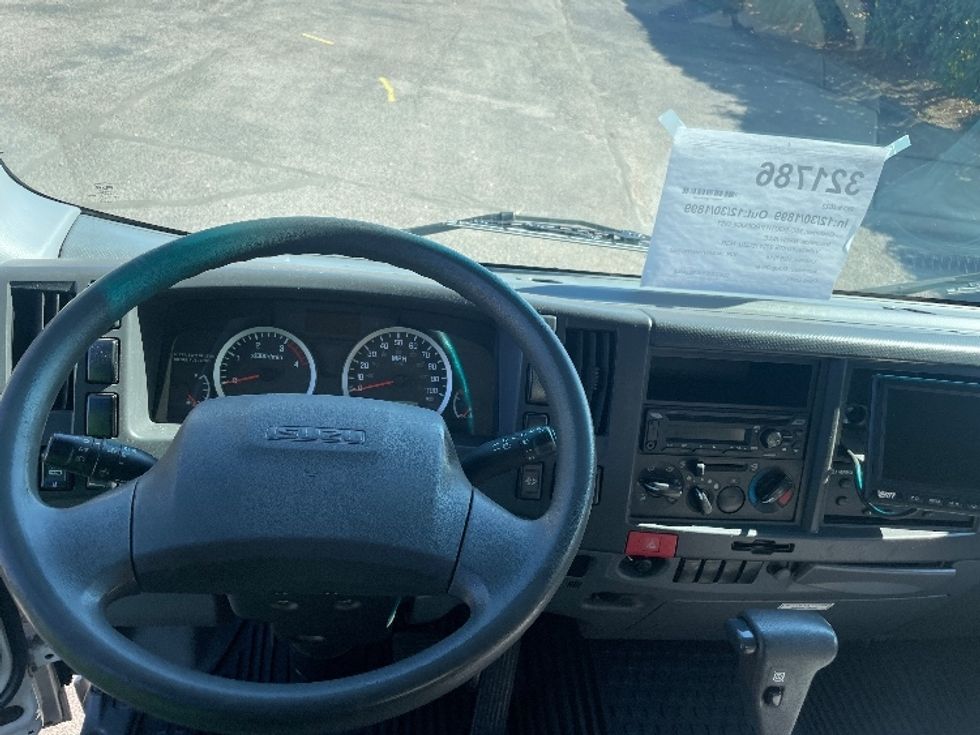 Refrigerated Truck-Light and Medium Duty Trucks-Isuzu-2021-NQR-Nashville (Mount Juliet)-TN-157,155\n\t\tmiles-$ 50,000 - Image 18