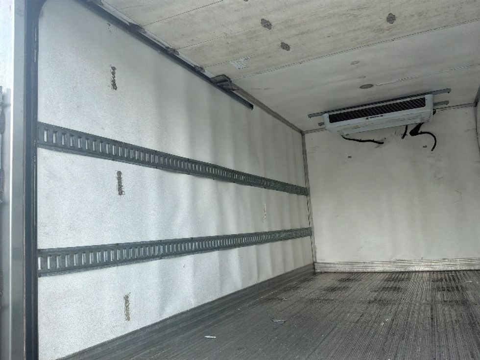 Refrigerated Truck-Light and Medium Duty Trucks-Isuzu-2021-NRR-Bensalem-PA-125,367\n\t\tmiles-$ 50,750 - Image 11