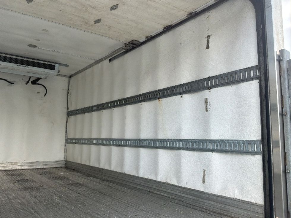 Refrigerated Truck-Light and Medium Duty Trucks-Isuzu-2021-NRR-Bensalem-PA-125,367\n\t\tmiles-$ 50,750 - Image 12