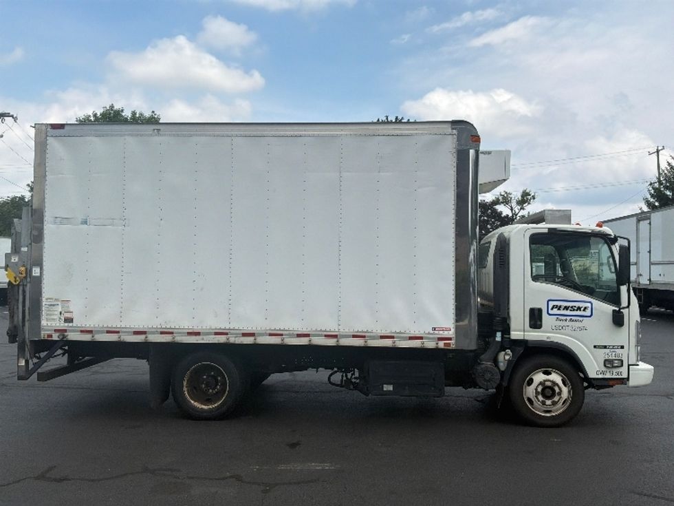 Refrigerated Truck-Light and Medium Duty Trucks-Isuzu-2021-NRR-Bensalem-PA-125,367\n\t\tmiles-$ 50,750 - Image 15