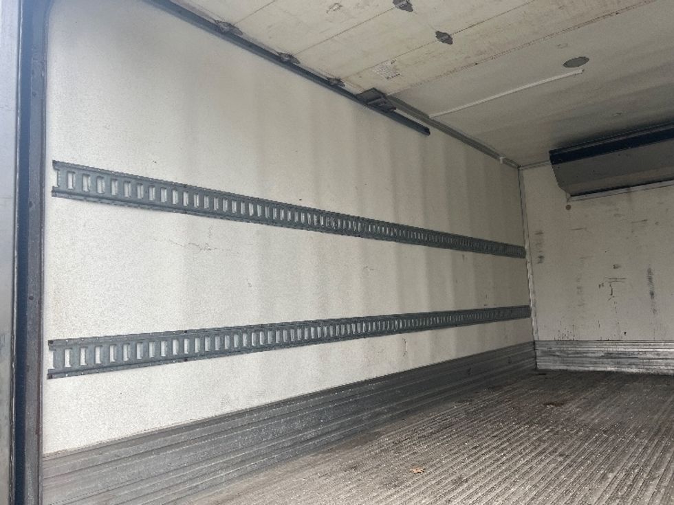 Refrigerated Truck-Light and Medium Duty Trucks-Isuzu-2021-NRR-Brook Park-OH-104,822\n\t\tmiles-$ 57,500 - Image 11