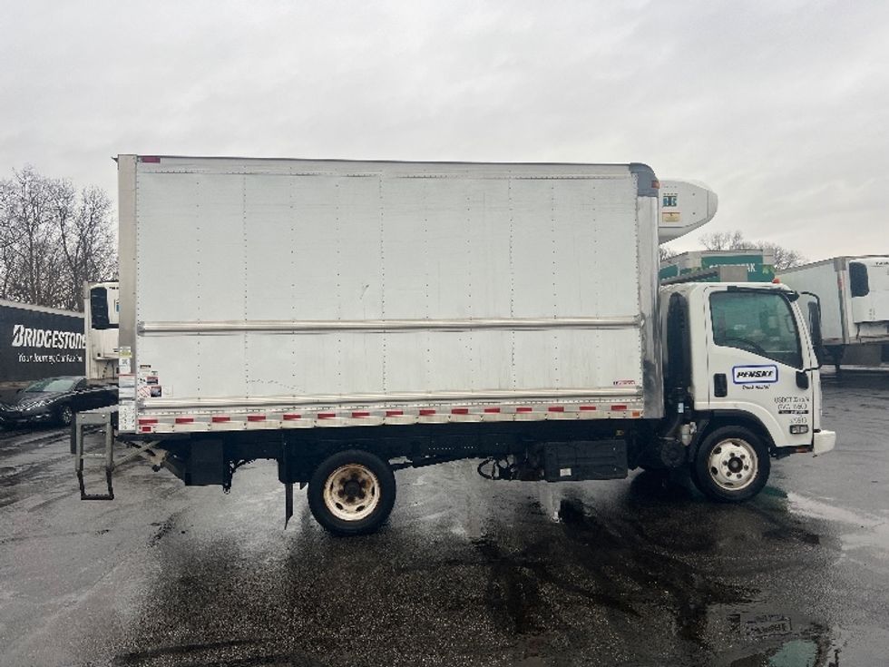 Refrigerated Truck-Light and Medium Duty Trucks-Isuzu-2021-NRR-Brook Park-OH-104,822\n\t\tmiles-$ 57,500 - Image 15