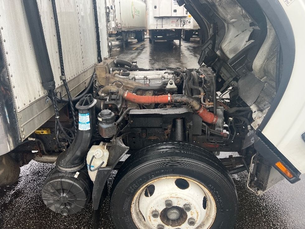 Refrigerated Truck-Light and Medium Duty Trucks-Isuzu-2021-NRR-Brook Park-OH-104,822\n\t\tmiles-$ 57,500 - Image 24