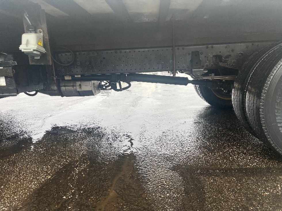 Refrigerated Truck-Light and Medium Duty Trucks-Isuzu-2021-NRR-Brook Park-OH-104,822\n\t\tmiles-$ 57,500 - Image 5