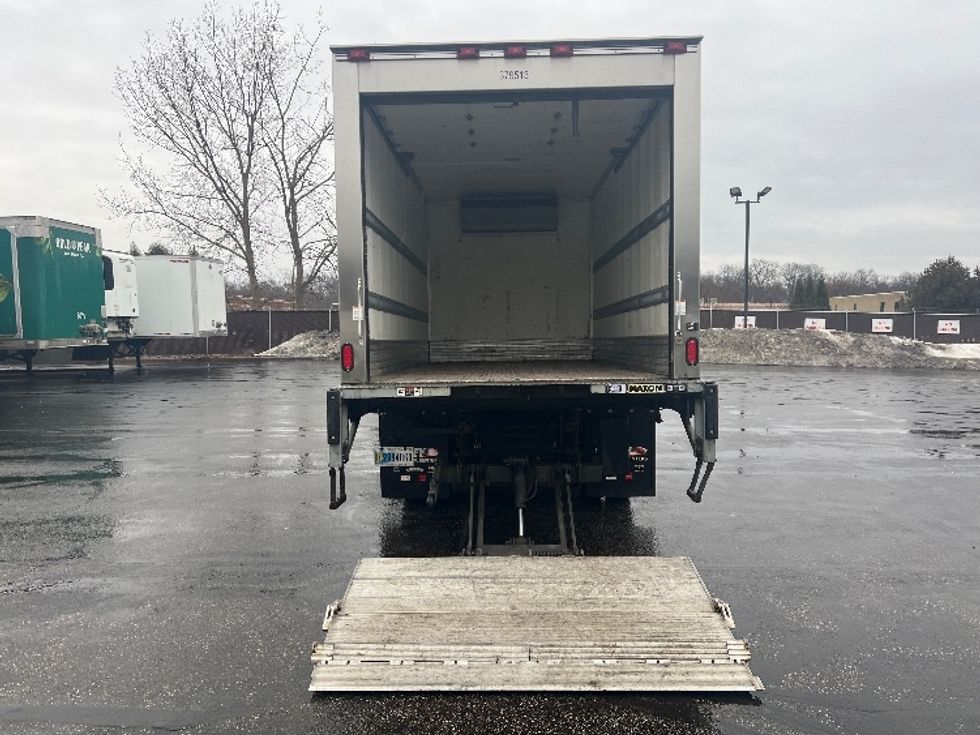 Refrigerated Truck-Light and Medium Duty Trucks-Isuzu-2021-NRR-Brook Park-OH-104,822\n\t\tmiles-$ 57,500 - Image 9