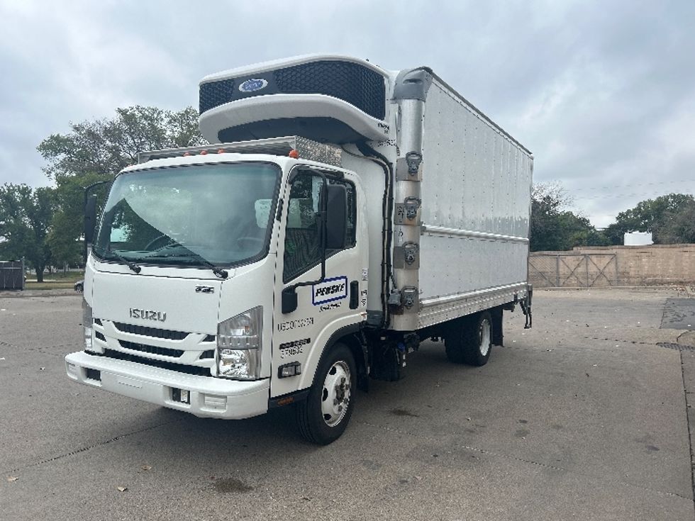 Refrigerated Truck-Light and Medium Duty Trucks-Isuzu-2021-NRR-Brooklyn Park-MN-101,966\n\t\tmiles-$ 62,250 - Image 1